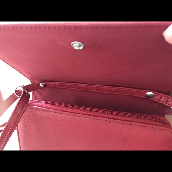 Red RFID Purse w/phone charger - Picture 2 of 6